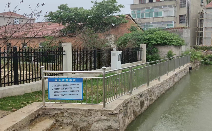 場地小污水處理設備怎么放